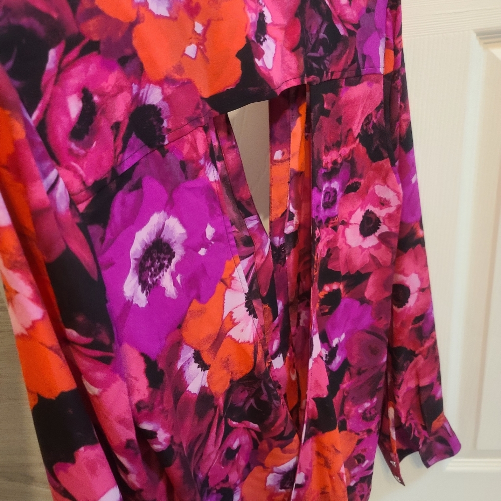 GUESS floral blouse size M